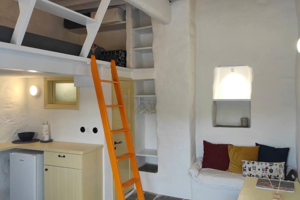 KástronHidden Gem - Sifnos, Kastro.アパートメント エクステリア 写真