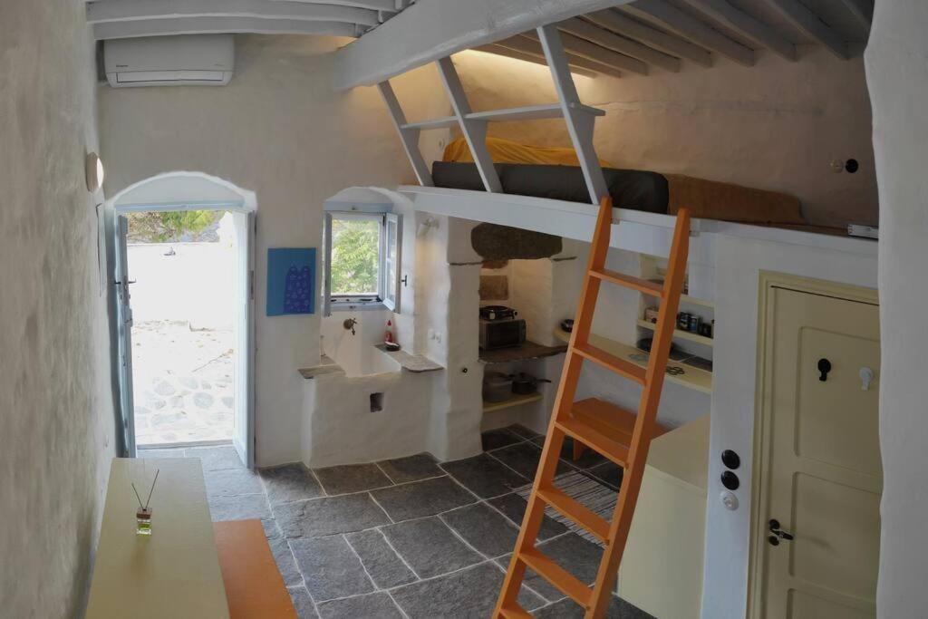 KástronHidden Gem - Sifnos, Kastro.アパートメント エクステリア 写真